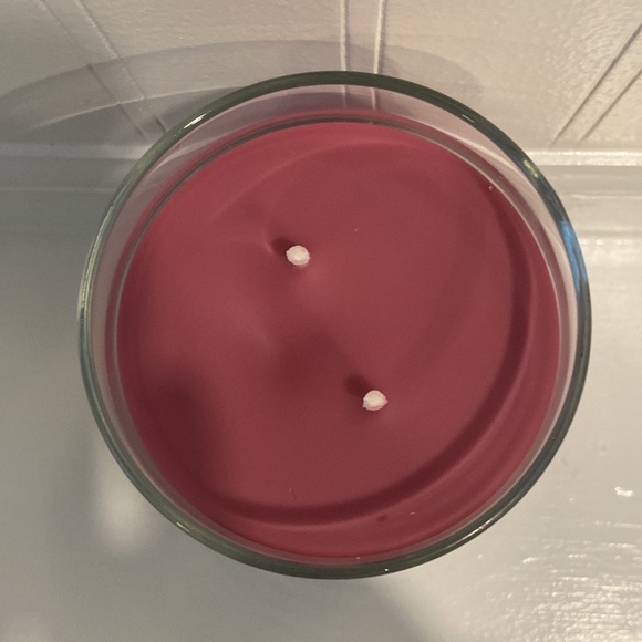 Yankee Candle ‘Sweet Plum Sake’ candle 🕯 
Brand New!!
2 wicks! - Picture 2 of 3